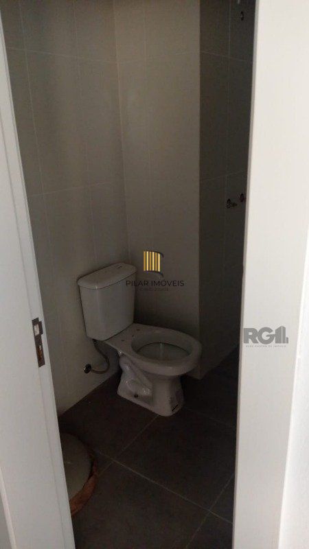 Apartamento para Venda - 73.94m², 3 dormitórios, sendo 1 suites, 1 vaga - Centro