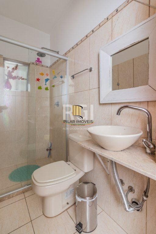 Casa para Venda - 490m², 3 dormitórios, sendo 1 suites, Floresta