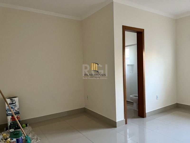 Casa para Venda - 130m², 3 dormitórios, sendo 1 suites, 2 vagas - Parque Granja Esperança