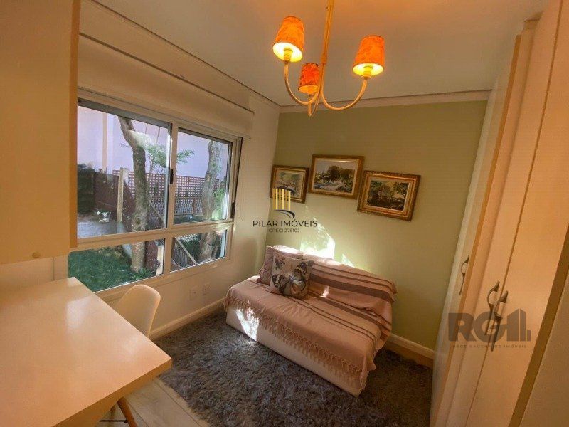 Casa em Condomínio para Comprar no bairro Pedra Redonda com 4 suítes