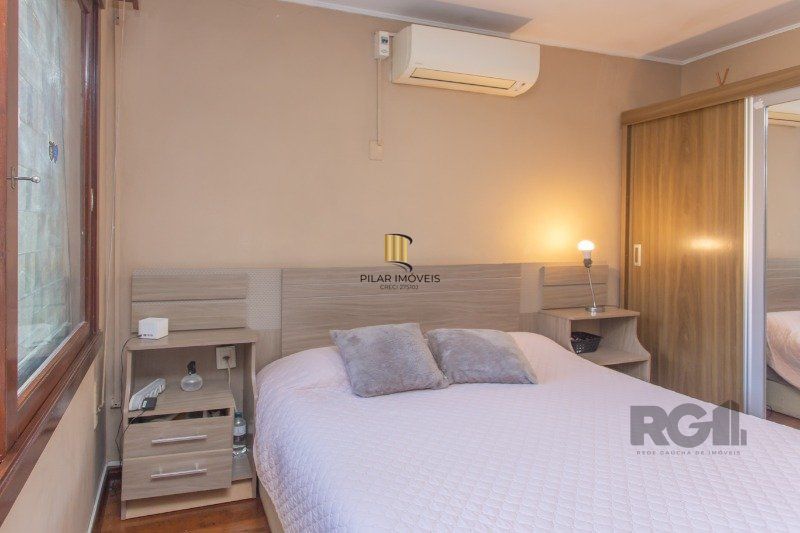 Casa 4 dormitórios no bairro Auxiliadora