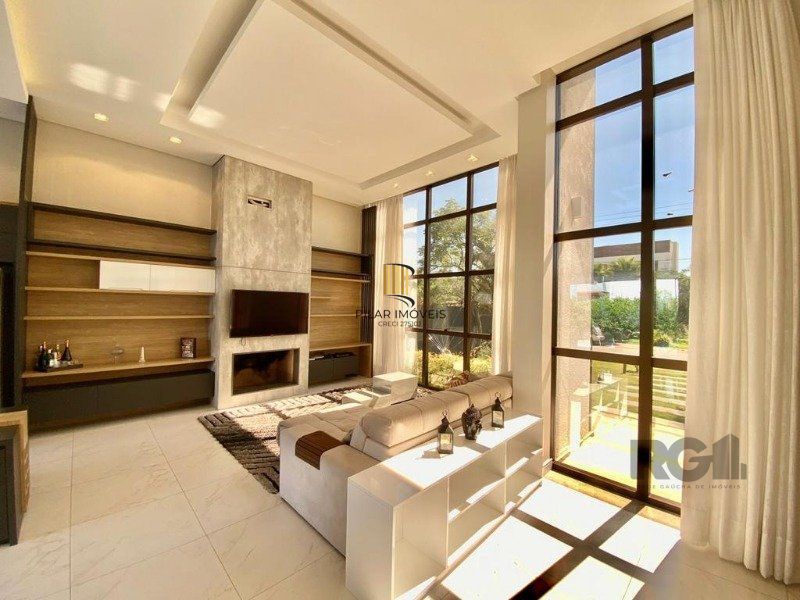 Casa de Condomínio 3 dormitórios no bairro Dubai