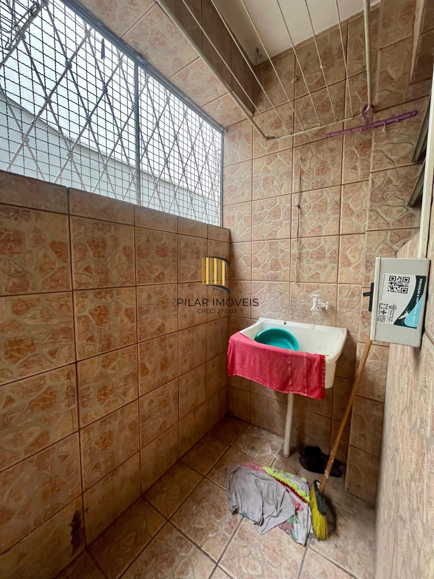 🏡 APARTAMENTO TERREO À VENDA — MENINO DEUS