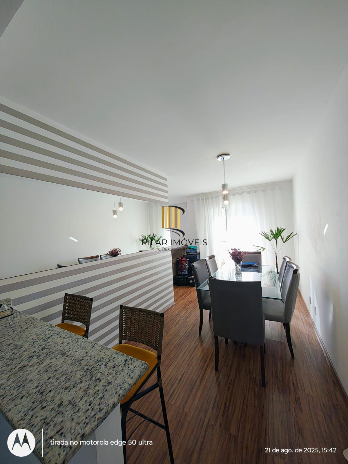 VENDE | MOBILIADO | VISTA DEFINIDA NA ASSIS BRASIL 4908