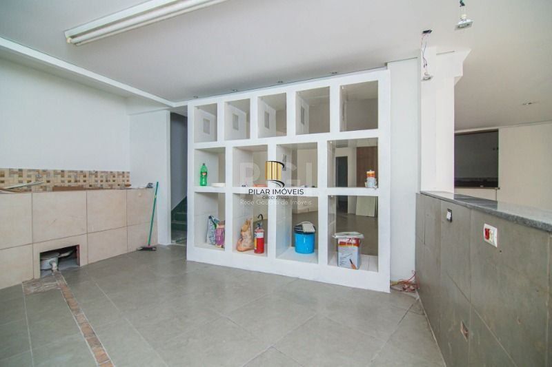 Loja para Venda - 246.18m², 0 dormitórios, 2 vagas - Independência