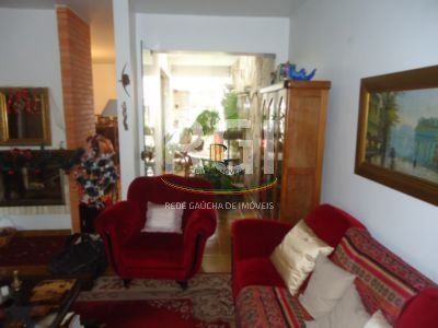 Casa para Venda - 330m², 4 dormitórios, 2 vagas - Glória