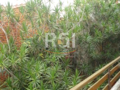 Casa para Venda - 330m², 4 dormitórios, 2 vagas - Glória