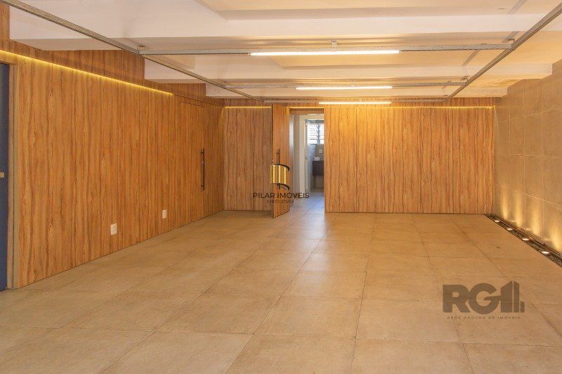 Casa 4 dormitórios no bairro Auxiliadora