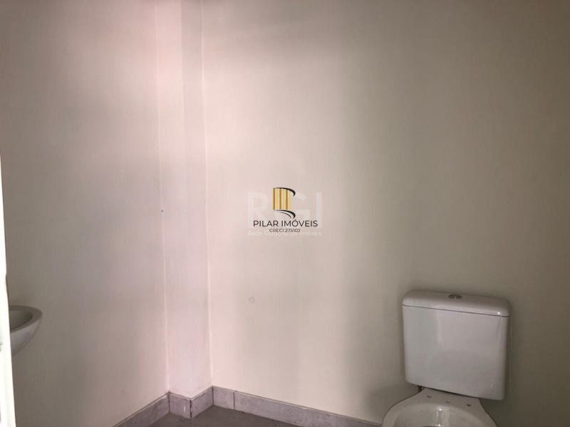 Loja para Venda - 165.27m², 0 dormitórios, 4 vagas - Petrópolis