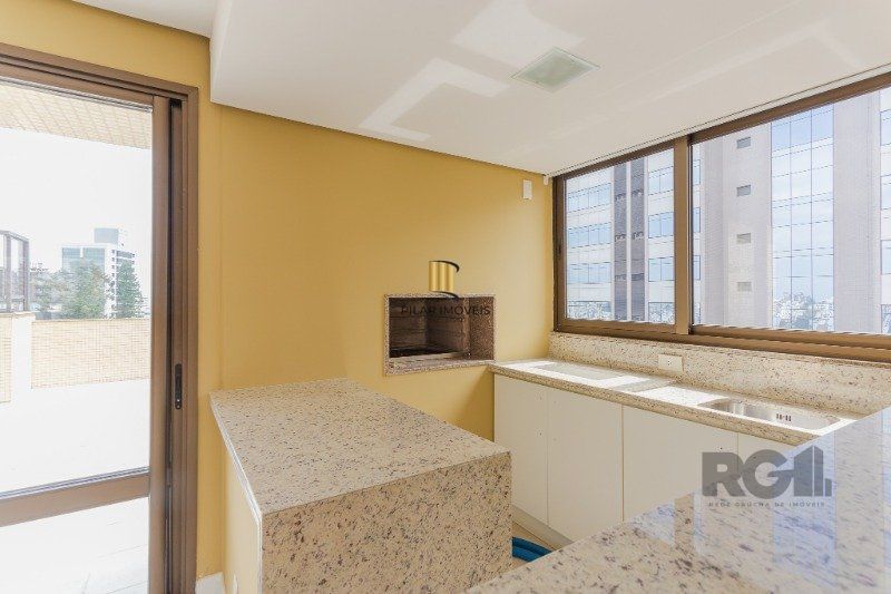 Apartamento para Venda - 279m², 3 dormitórios, sendo 1 suites, 4 vagas - Boa Vista