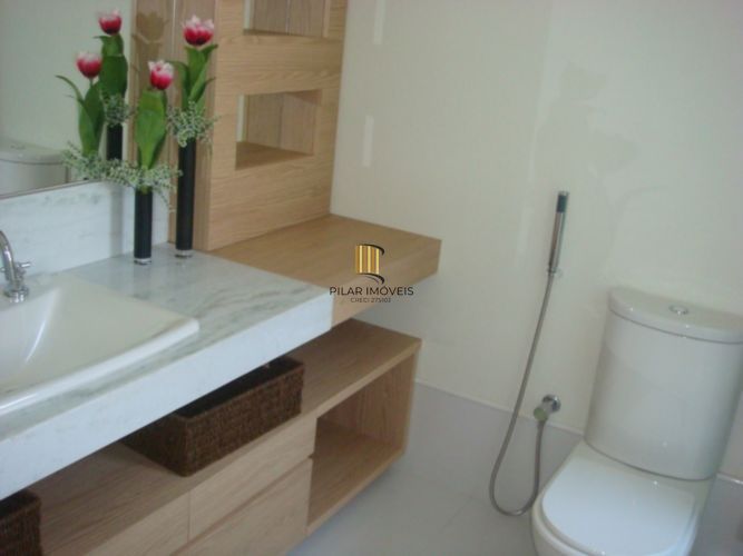 Casa para Venda - 462m², 6 dormitórios, sendo 6 suites, 3 vagas - Atlântida