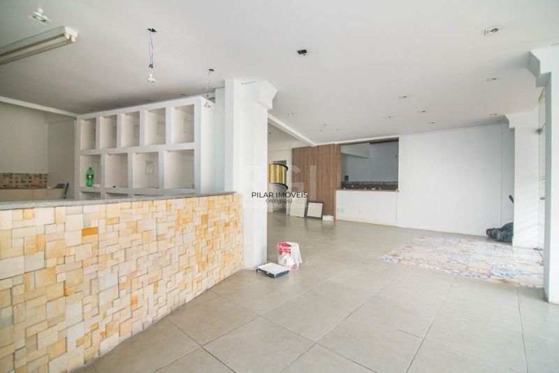 Loja para Venda - 246.18m², 0 dormitórios, 2 vagas - Independência