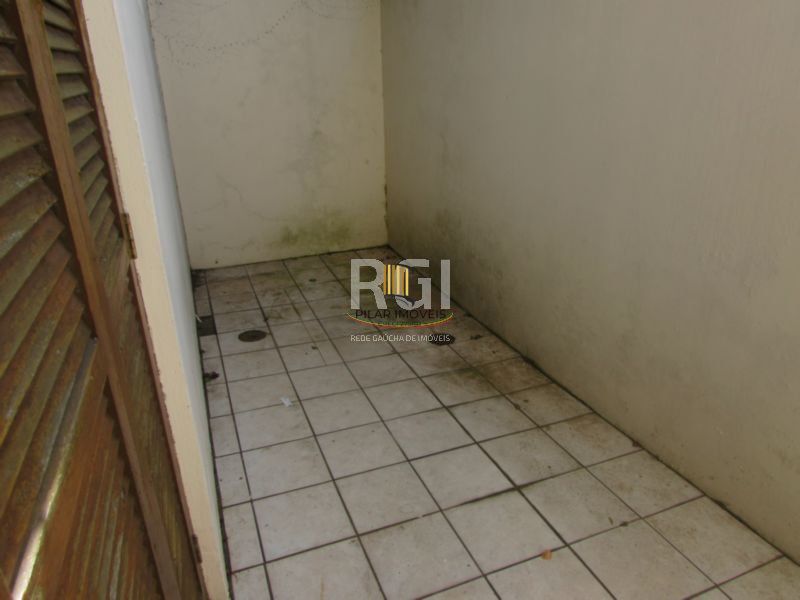 Casa Condominio para Venda - 383.4m², 5 dormitórios, sendo 2 suites, 3 vagas - Nonoai