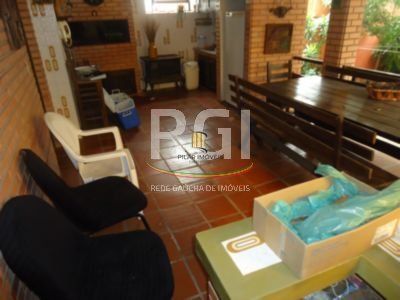 Casa para Venda - 330m², 4 dormitórios, 2 vagas - Glória