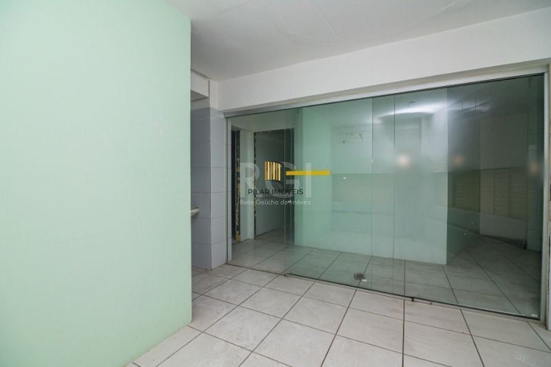 Loja para Venda - 246.18m², 0 dormitórios, 2 vagas - Independência
