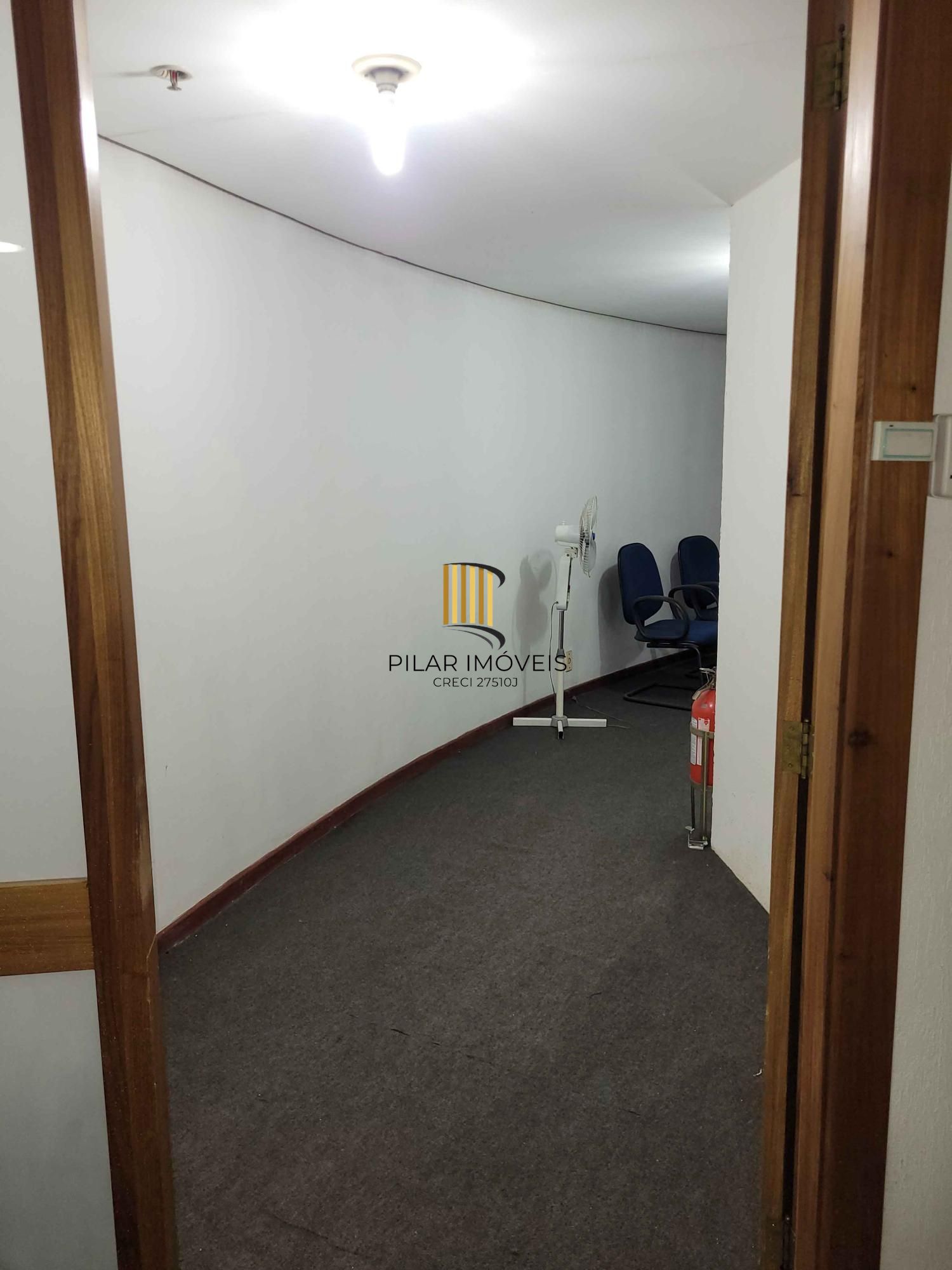 🏢 Conjunto de Salas Comerciais na barros cassal esquina Farrapos