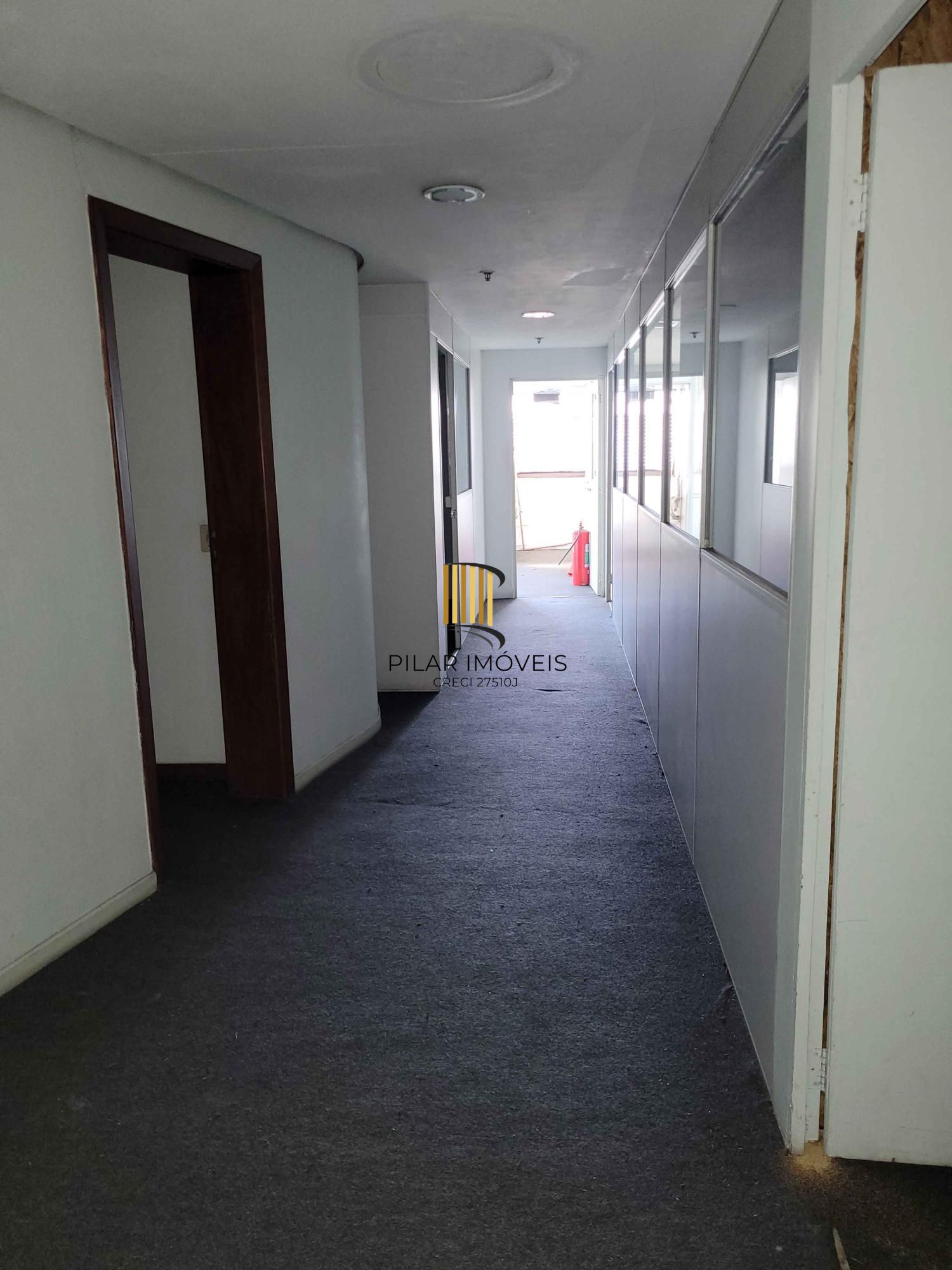 🏢 Conjunto de Salas Comerciais na barros cassal esquina Farrapos