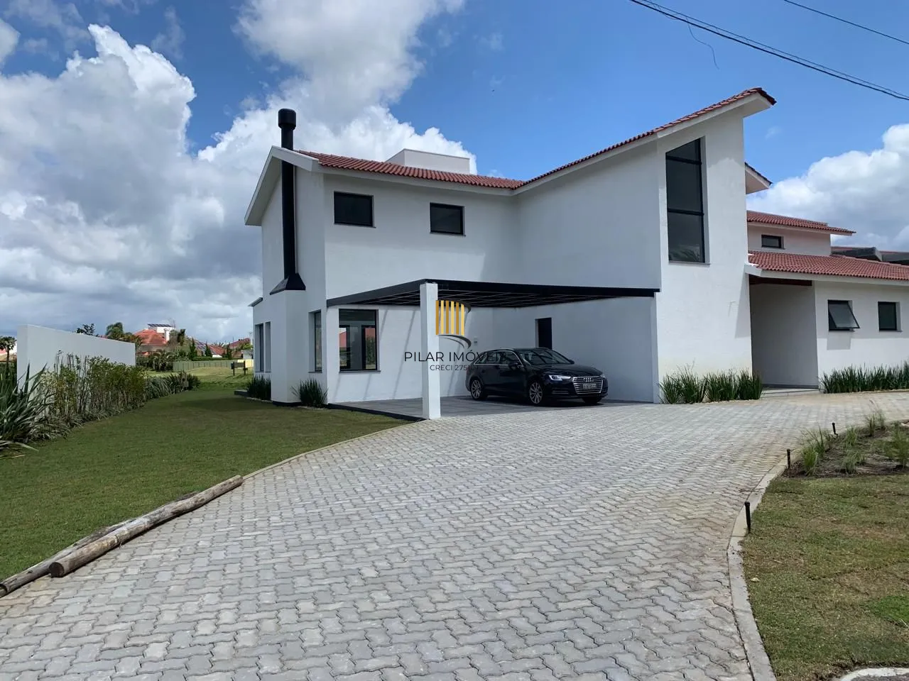 🏡 CASA DE ALTO PADRÃO NO CONDOMÍNIO GREEN VILLAGE – Xangrila/RS