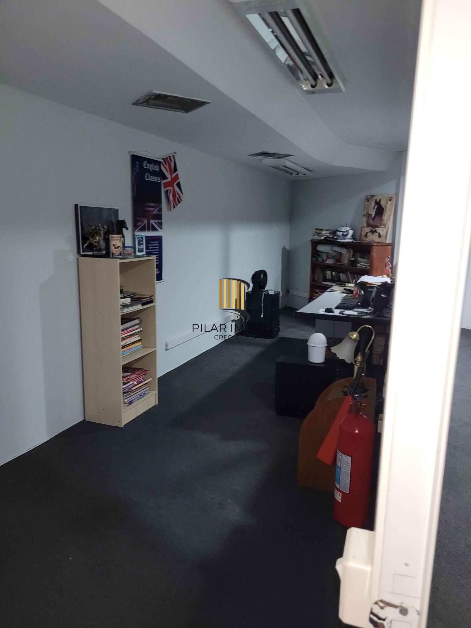 🏢 Conjunto de Salas Comerciais na barros cassal esquina Farrapos