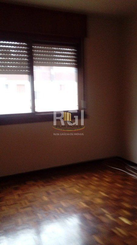 Apartamento à venda - 3 quartos - Dona Lucinda, Porto Alegre