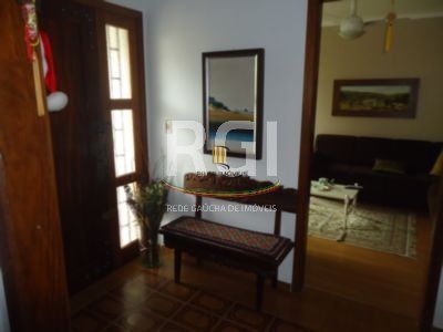 Casa para Venda - 330m², 4 dormitórios, 2 vagas - Glória