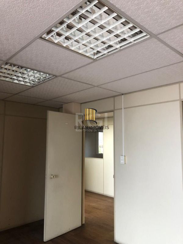 Predio para Venda - 1024m², 0 dormitórios, 9 vagas - São João