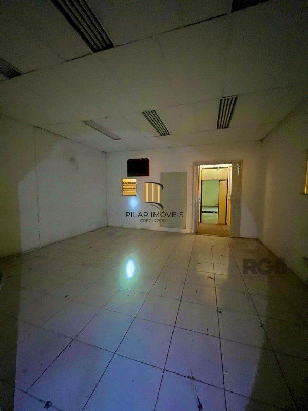 Prédio Comercial no bairro São João