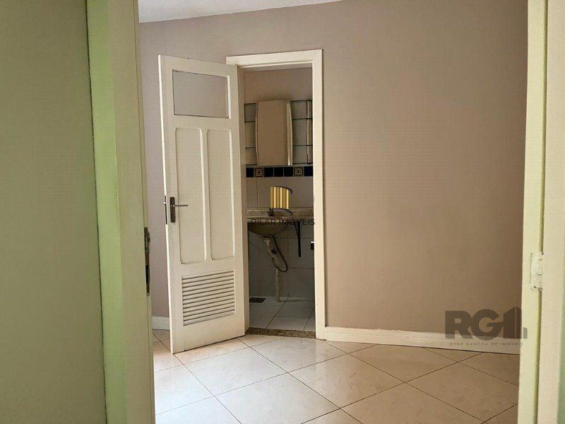 Apartamento para Venda - 57.4m², 2 dormitórios, Petrópolis