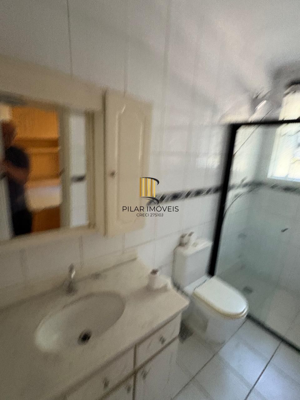 APARTAMENTO 1 DORMITÓRIO SEMIMOBILIADO 📍 Higienópolis – Porto Alegre/RS  ✨