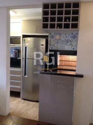 Apartamento para Venda - 71.36m², 3 dormitórios, sendo 1 suites, 1 vaga - Sarandí