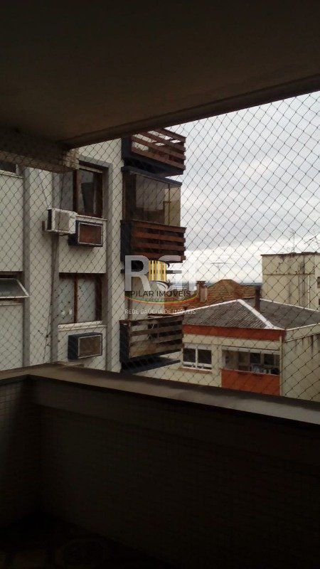 Apartamento à venda - 3 quartos - Dona Lucinda, Porto Alegre