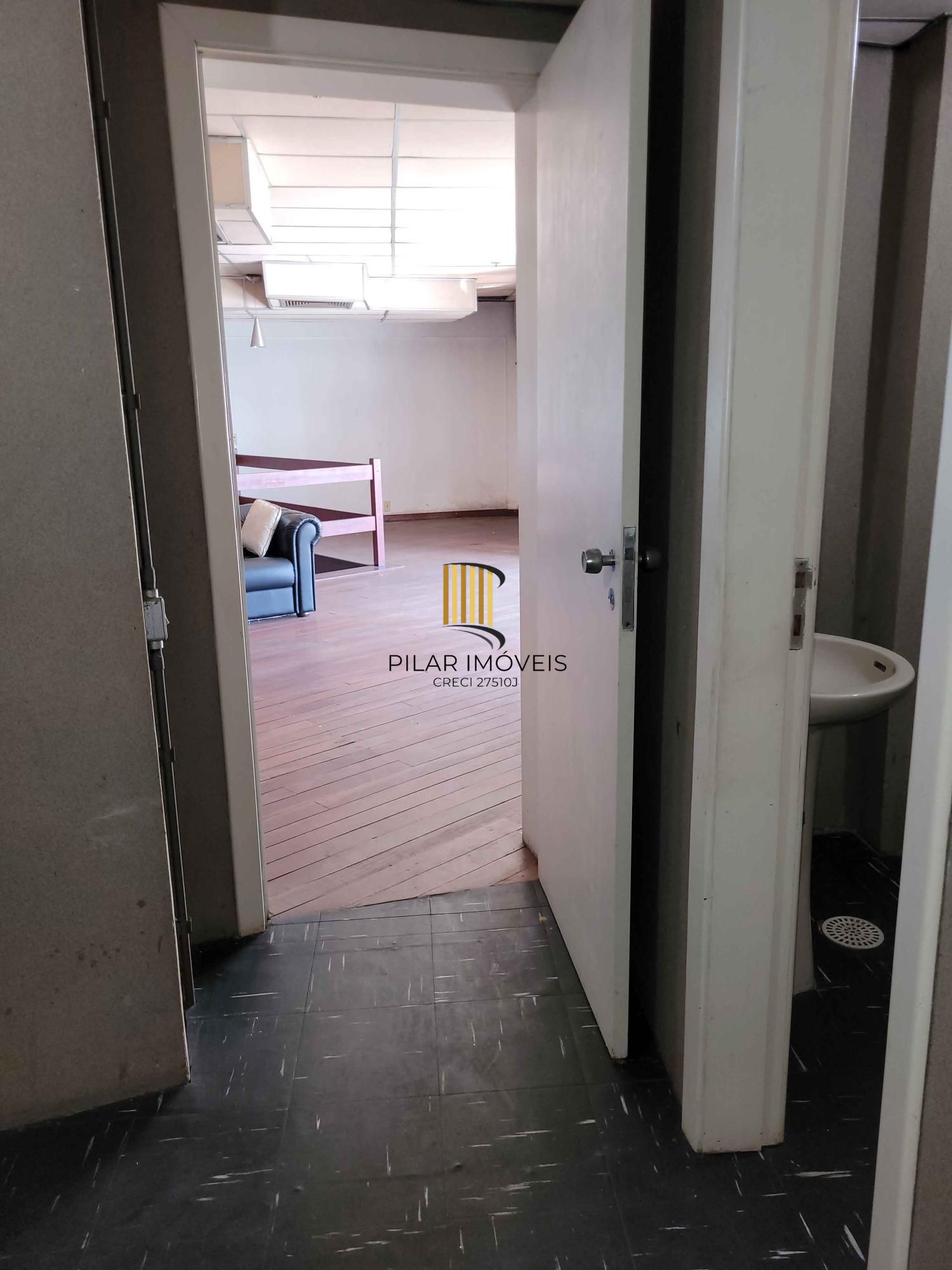 🏢 Conjunto de Salas Comerciais na barros cassal esquina Farrapos