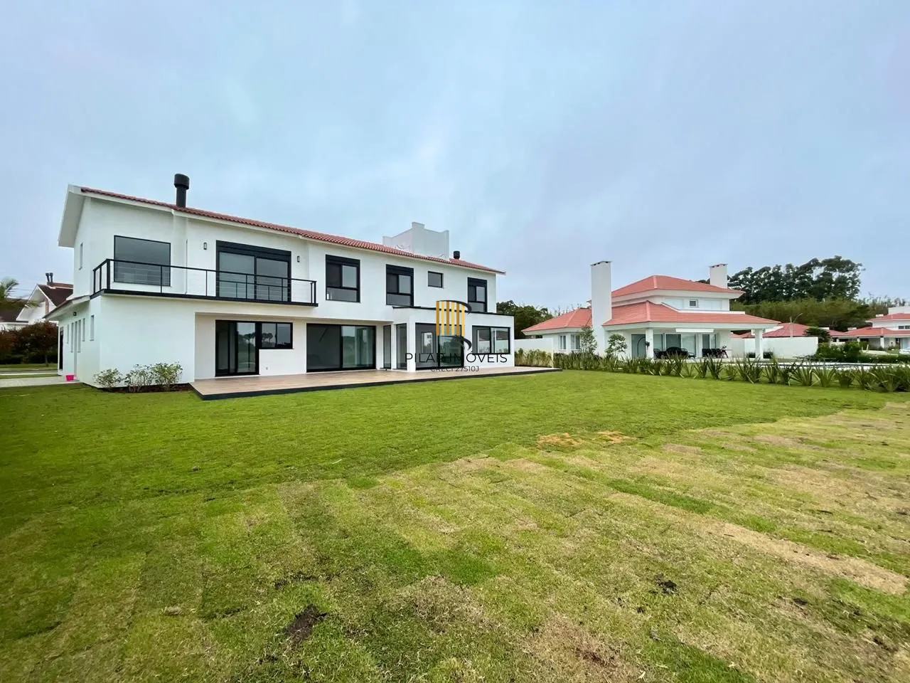 🏡 CASA DE ALTO PADRÃO NO CONDOMÍNIO GREEN VILLAGE – Xangrila/RS