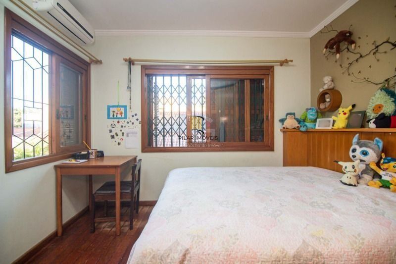 Casa 3 dormitórios no bairro Nonoai