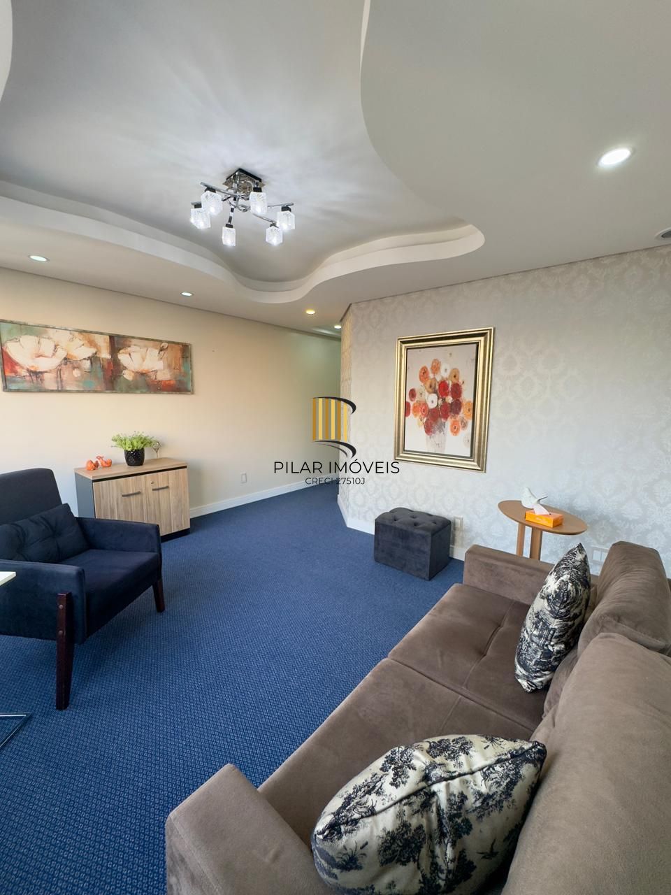 Sala com garagem dupla na Cristóvão!