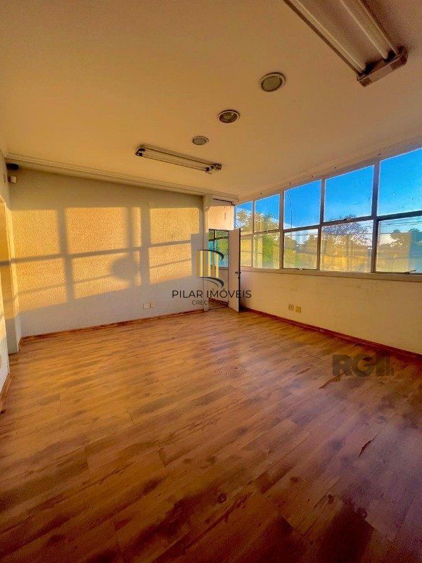 Prédio Comercial no bairro São João