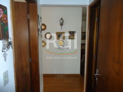 Casa para Venda - 330m², 4 dormitórios, 2 vagas - Glória