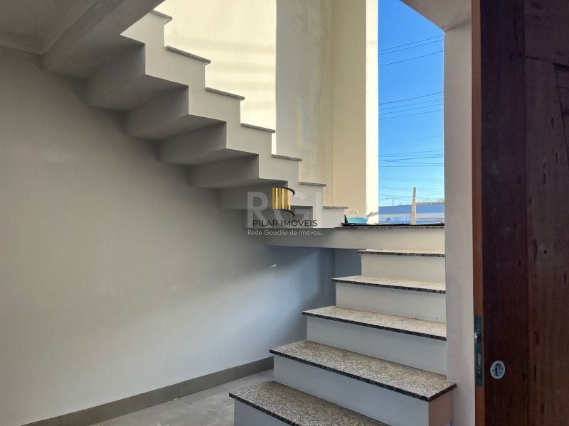 Sobrado para Venda - 140m², 3 dormitórios, sendo 1 suites, 2 vagas - Parque Granja Esperança