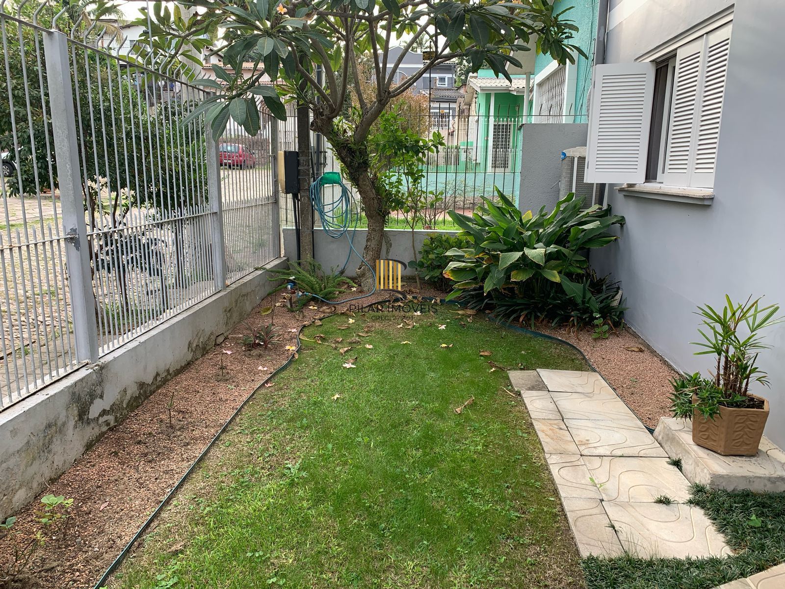 SOBRADO ALTO PADRÃO 271,03 M² PRIVATIVOS