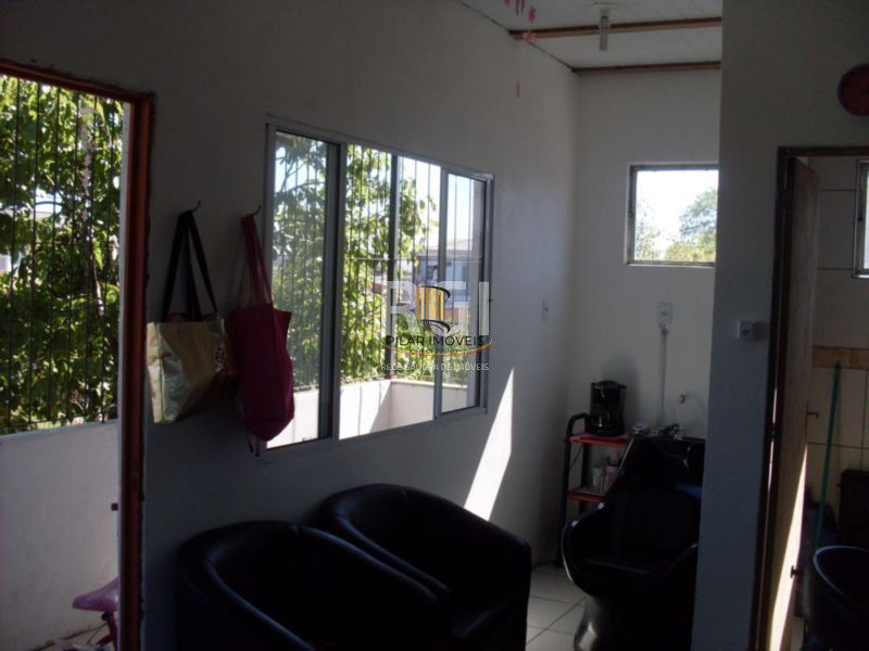 Predio para Venda - 380m², 6 dormitórios, Sarandí