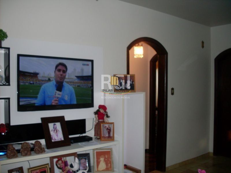 Casa para Venda - 200m², 4 dormitórios, sendo 1 suites, 4 vagas - Jardim Lindóia