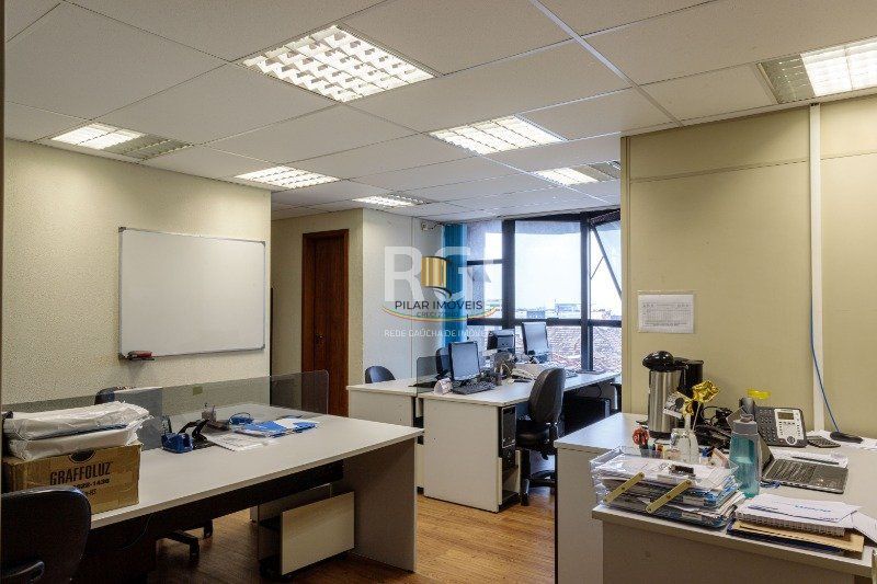 Predio para Venda - 1024m², 0 dormitórios, 9 vagas - São João