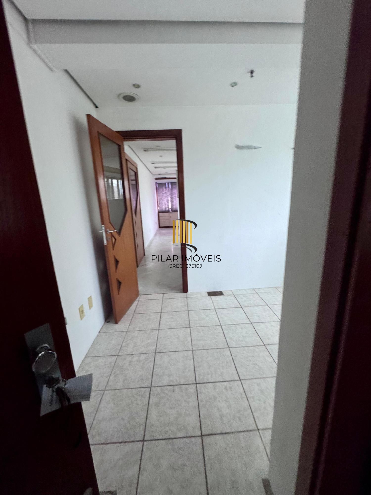 ✨ Sala Comercial à Venda – Rua João Telles, 524 | 9º andar – Bom Fim