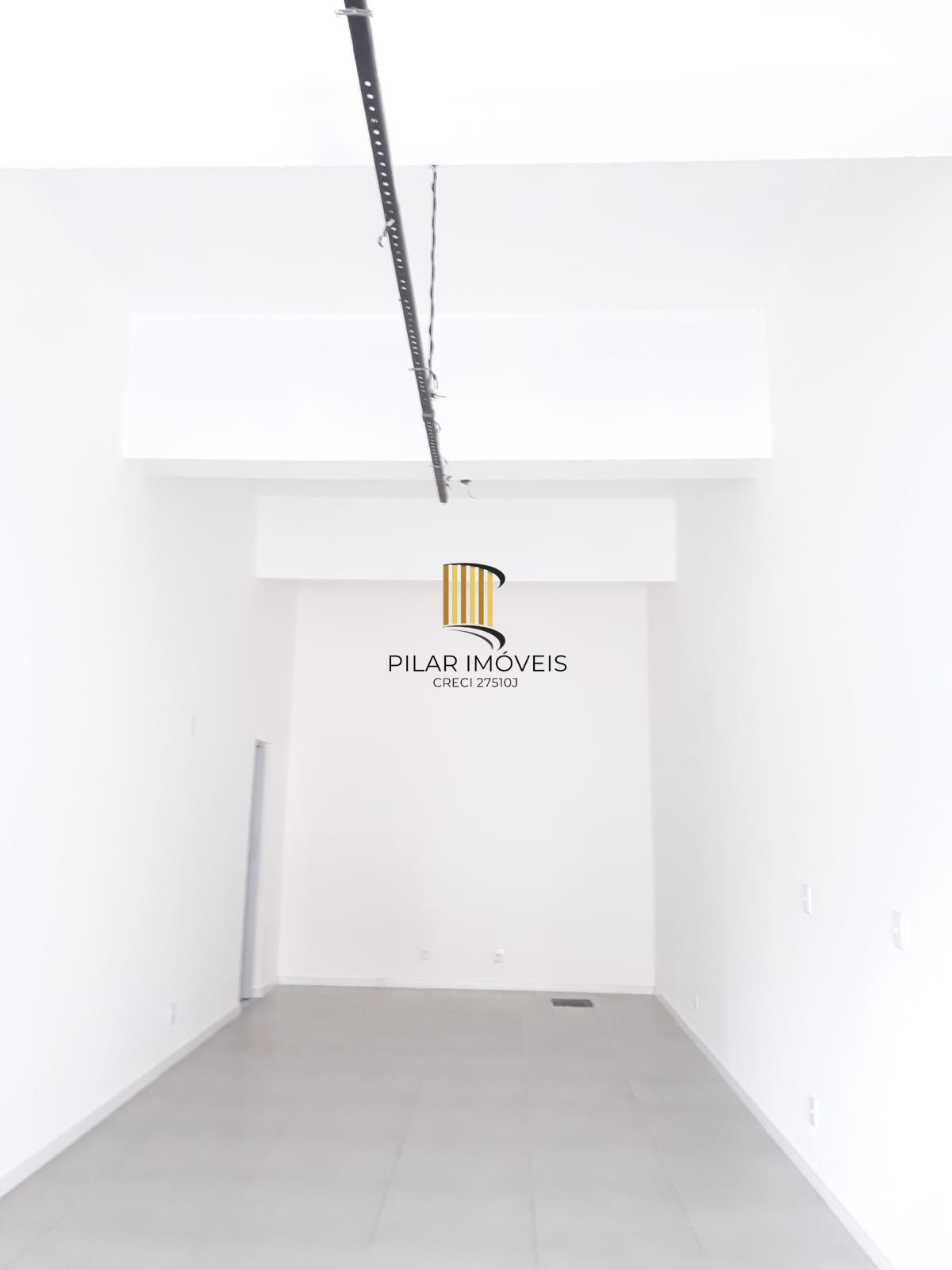 🏢 LOJA COMERCIAL À VENDA – AV. DO FORTE, 416