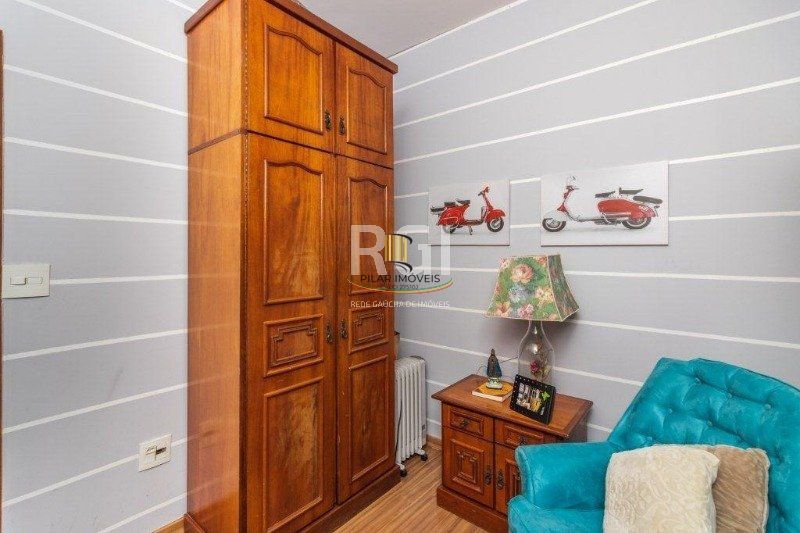 Casa para Venda - 490m², 3 dormitórios, sendo 1 suites, Floresta