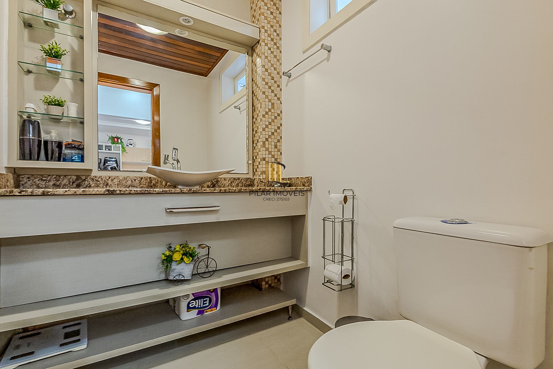 🏡 Sobrado à Venda – Rua Centaurus 144