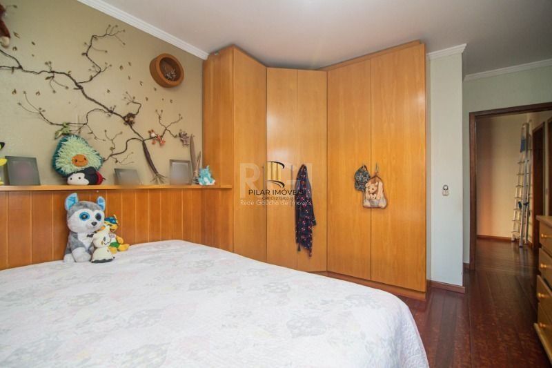 Casa 3 dormitórios no bairro Nonoai