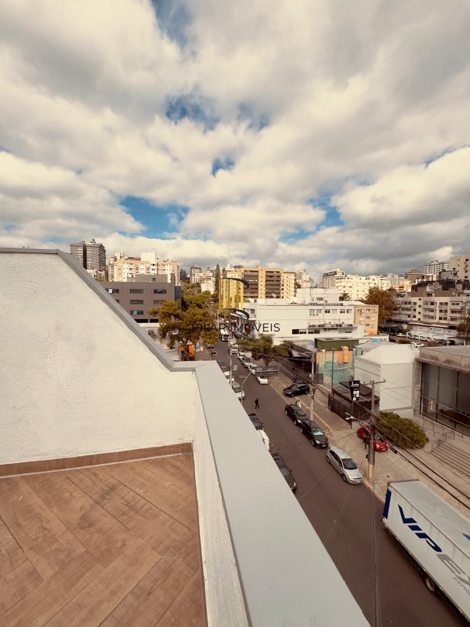 🏢✨EXCELENTE SALA COMERCIAL REFORMADA COM TERRAÇO – MONT SERRRAT | PORTO ALEGRE