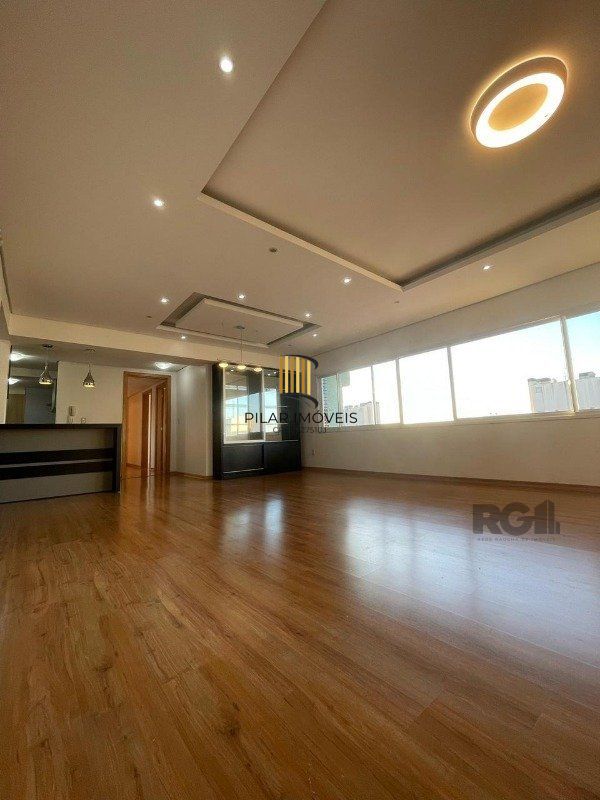 Excelente apartamento com 3 dormitórios, 2 vagas de garagem próximo ao Iguatemi