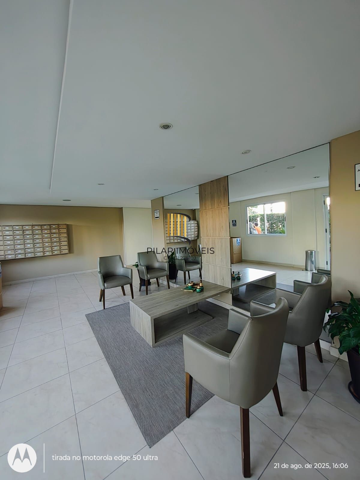 VENDE | MOBILIADO | VISTA DEFINIDA NA ASSIS BRASIL 4908